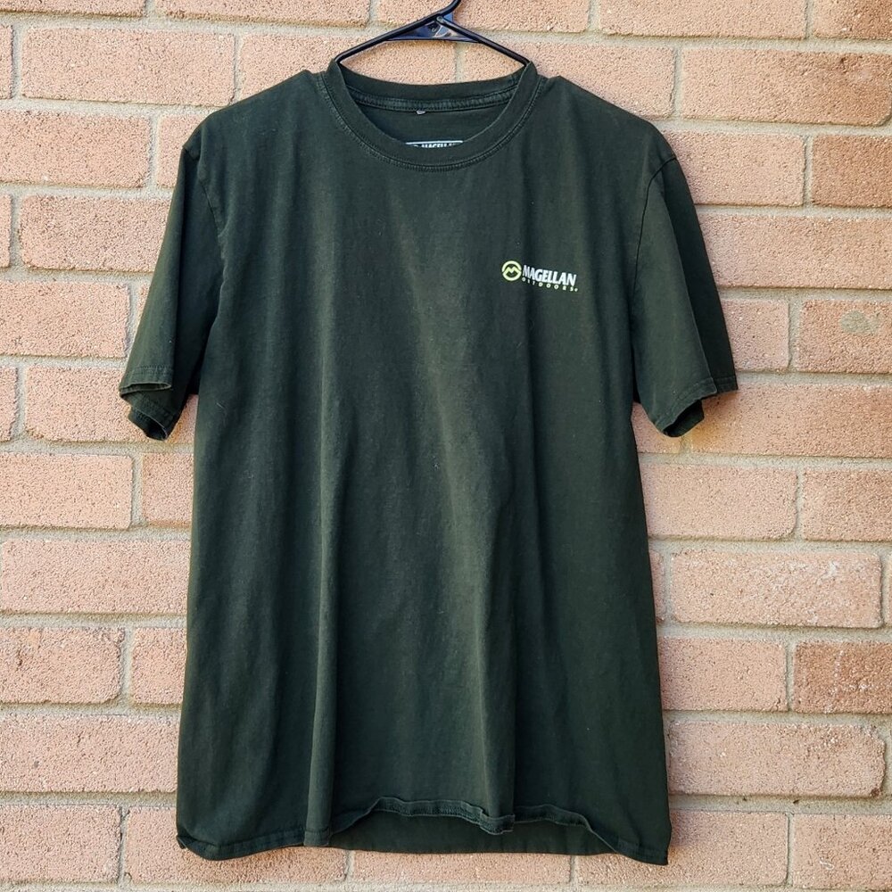 Magellan Outdoors Men’s Large Dark Green Fish Graphic T-Shirt